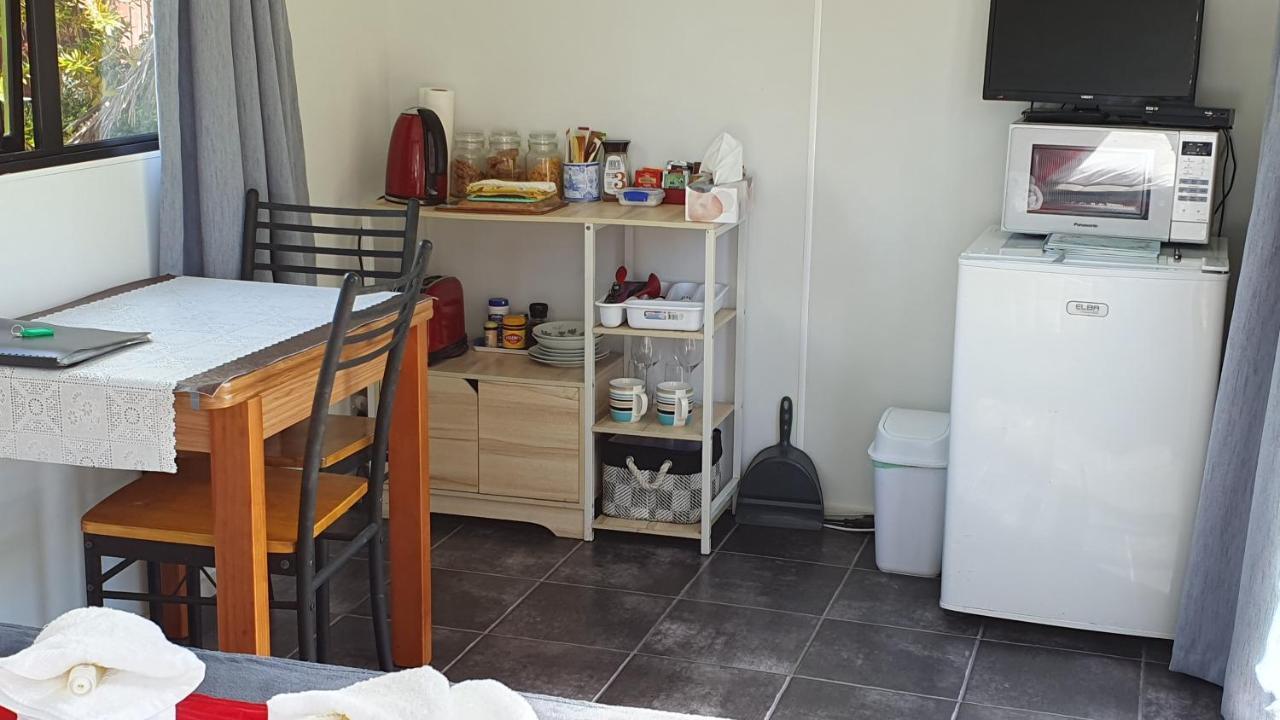Lakeview Studio Cabin Apartment Kuratau ภายนอก รูปภาพ
